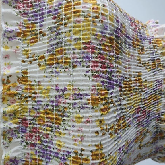 Miley + Molly summer crop top.  Small - Picture 2 of 5